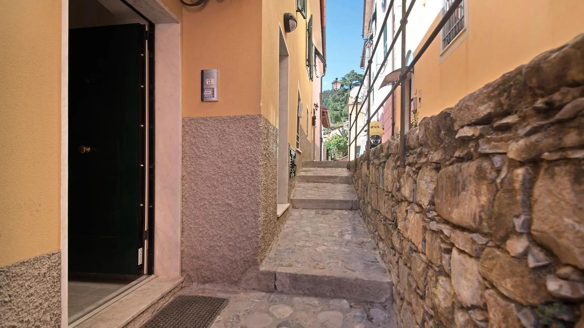 Casa Ca' Rondine Apartment Castiglione Chiavarese